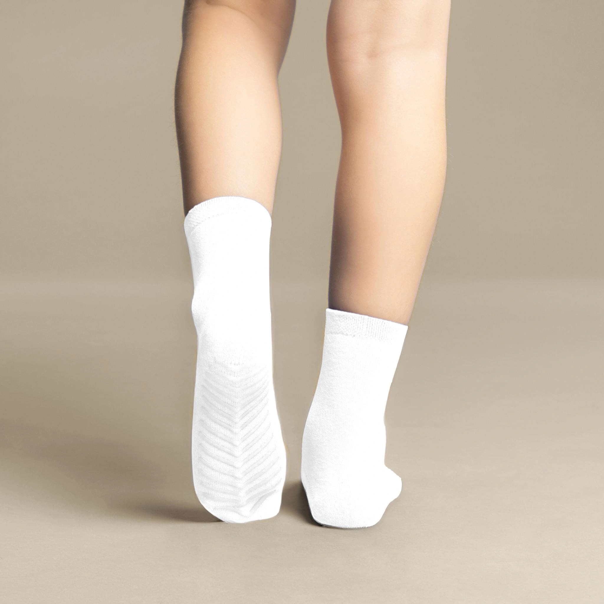 Cozy Crew Socks for Tiny Feet: Grab a 4-Pack and Get Ready to Play!